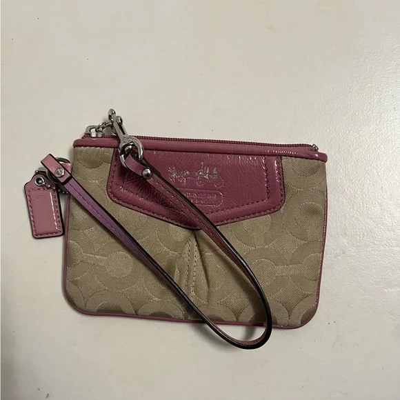 Wristlet - Picture 1 of 2